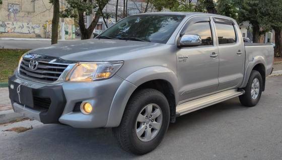 TOYOTA HILUX 2.7 SRV 4X2 CD 16V FLEX 4P AUTOMÁTICO
